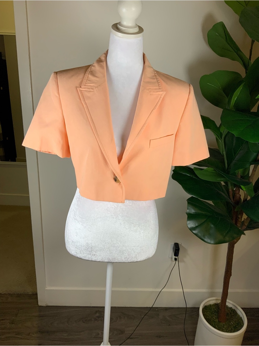 Zara Peach Cropped Short-Sleeve Blazer